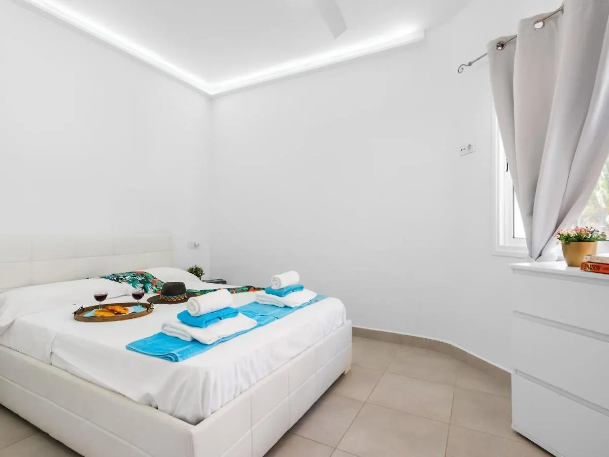1012 Los Cristianos Front Row Sea, Pool Free Wifi Arona