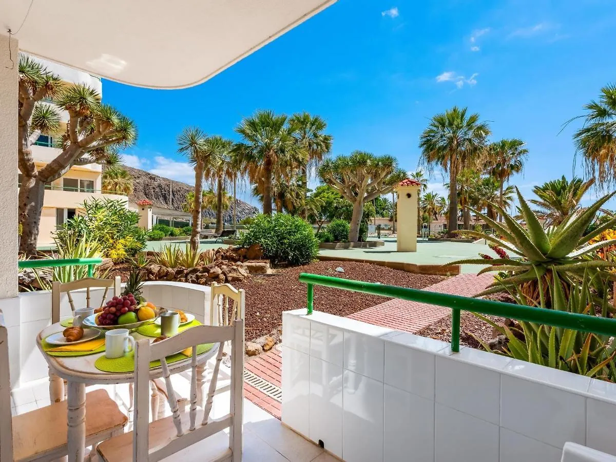1012 Los Cristianos Front Row Sea, Pool Free Wifi Arona